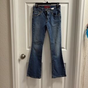 Levis super low stretch size 0